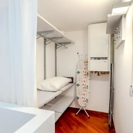 Center Chic Urban Retreat Διαμέρισμα Γένοβα