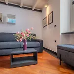아파트 Center Chic Urban Retreat