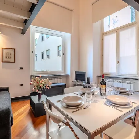 Apartment Center Chic Urban Retreat Genoa